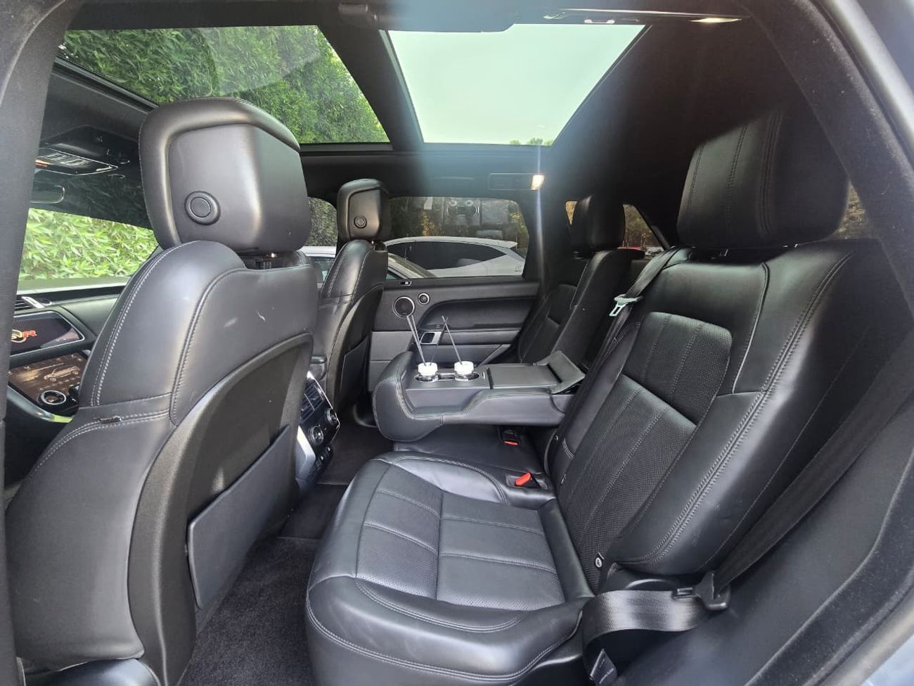 Land Rover Range Rover Sport Supercharged 5.0L RANGE ROVER 2019 US // BODY KIT SVR INSIDE & OUT SIDE // PERFECT CONDITION