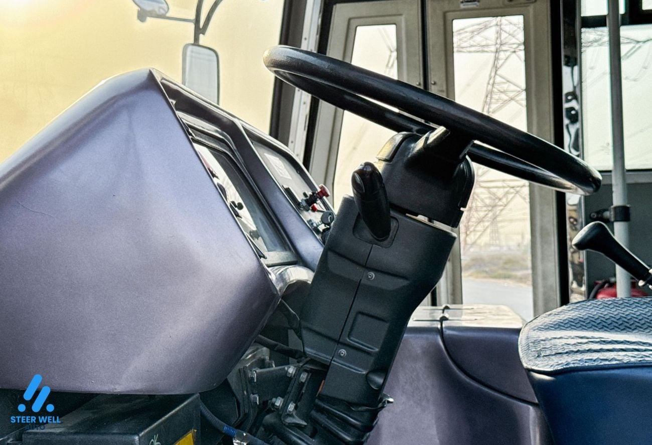 Ashok Leyland Falcon 5.7L – 64 Passenger Bus – Excellent Condition
