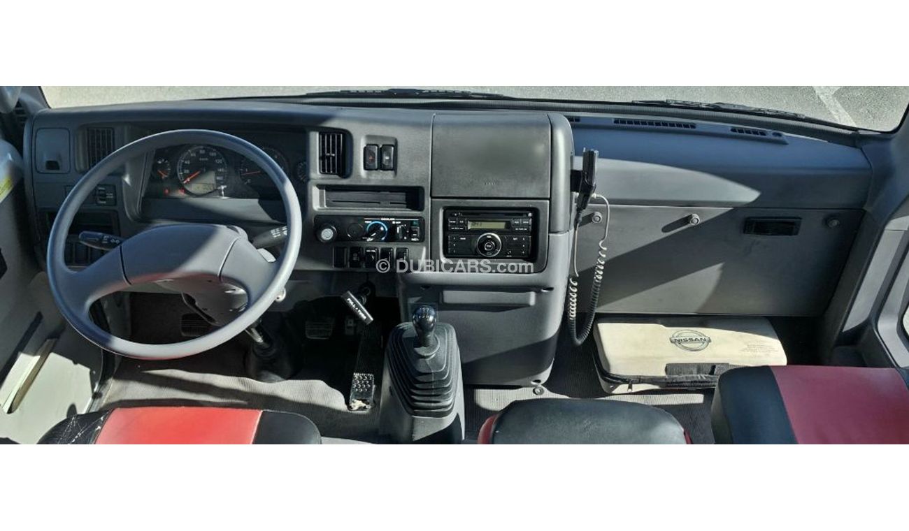 Nissan Civilian EXCELLENT CONDITION - LOW MILEAGE - ORIGINAL PAINT - 30 SEATER