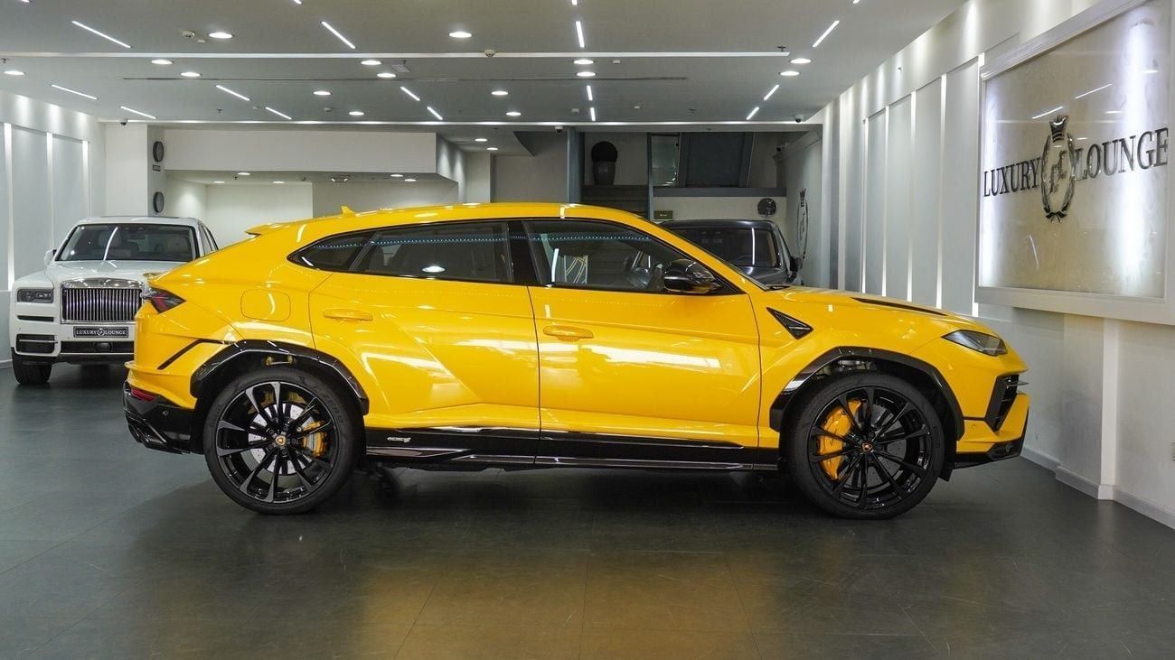 Lamborghini Urus LAMBORGHINI URUS 2024 GCC FULL OPTION UNDER WARRANTY AND CONTRACT SERVICE. IN EXCELLENT CONDITION