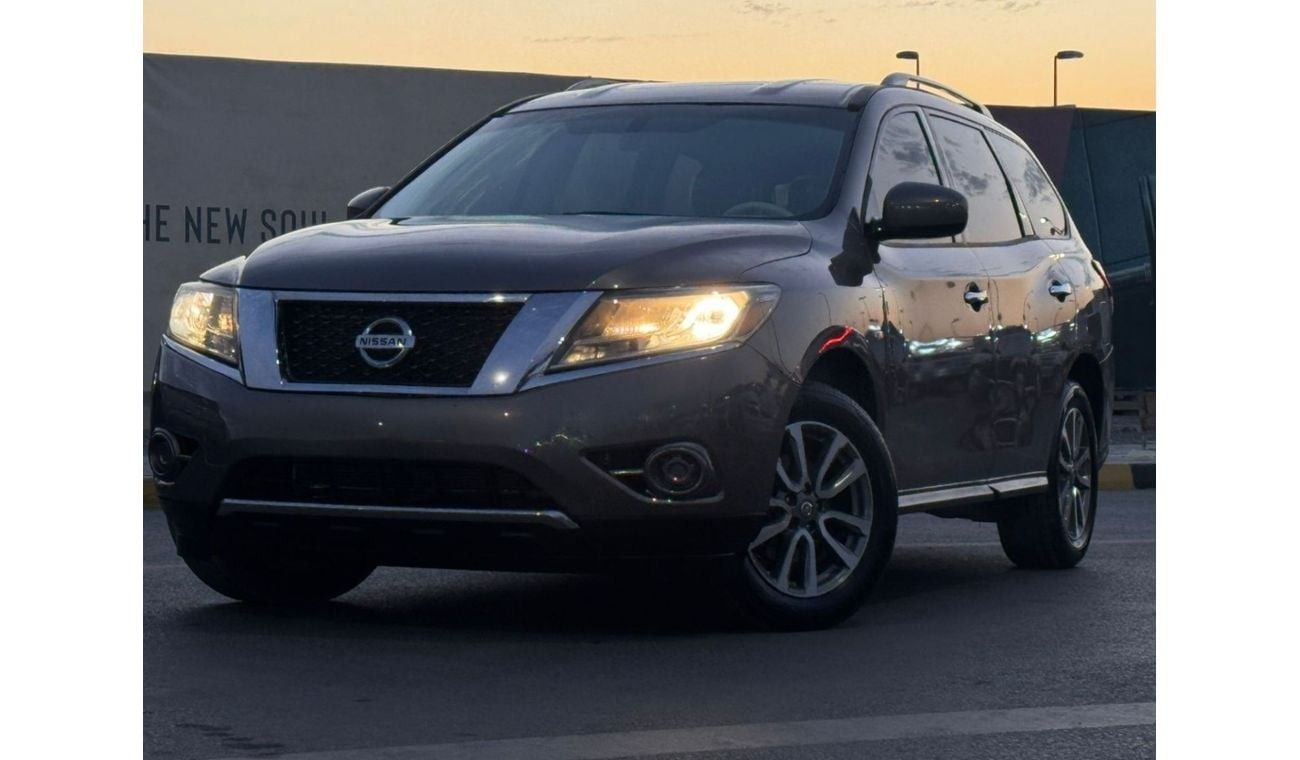 Nissan Pathfinder Platinum 3.5L In excellent condition and requires no expenses