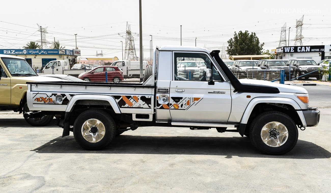 Toyota Land Cruiser Pick Up 4.5L Diesel V8