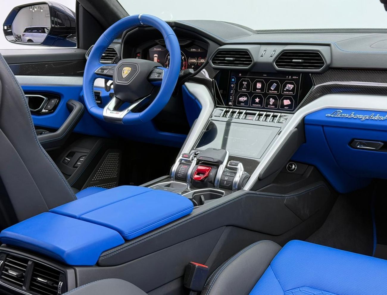 لامبورغيني اوروس STD 4.0T V8 2022 Lamborghini Urus, Warranty, Full Service History, Fully Loaded, Excellent Condition