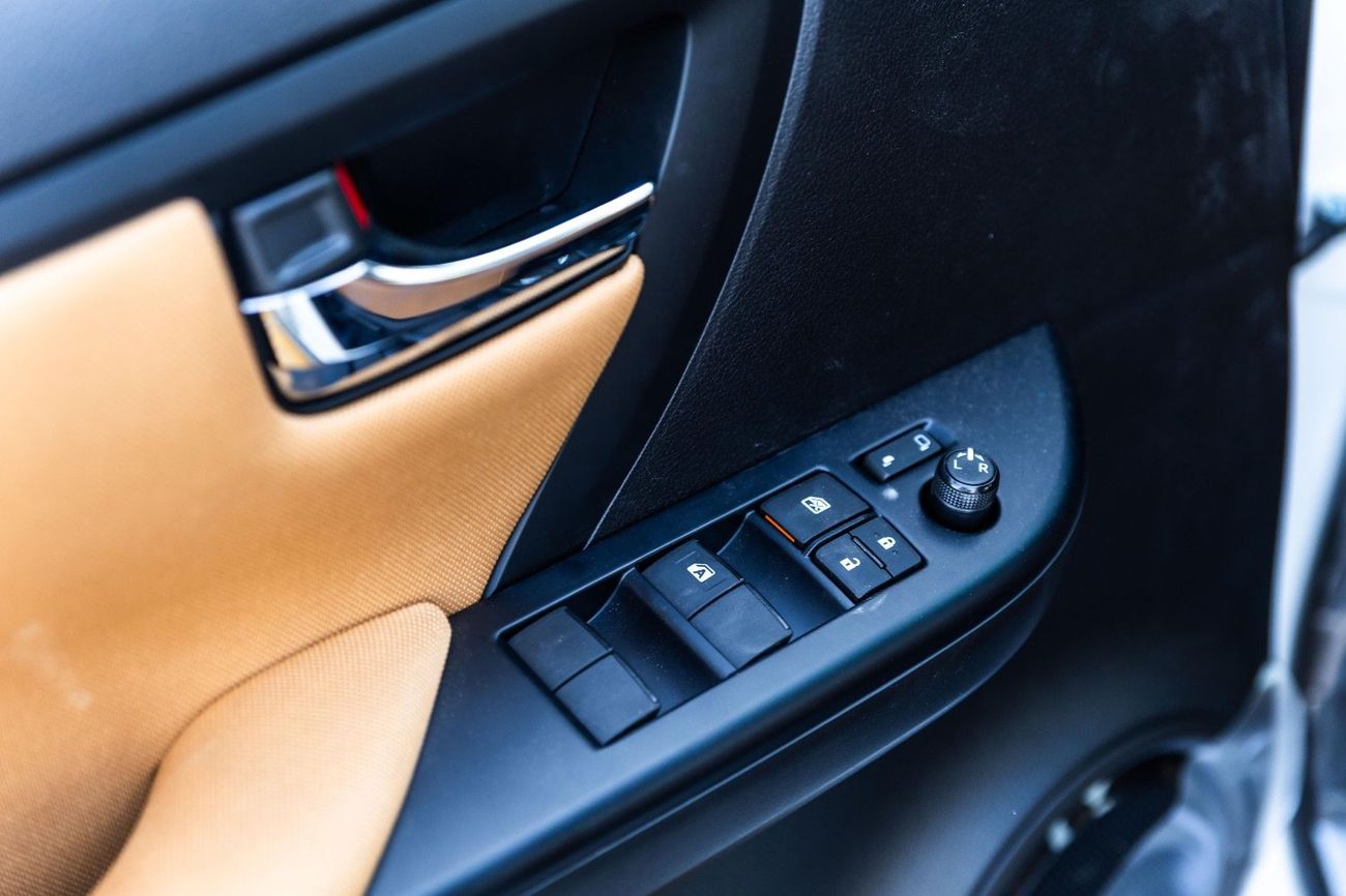 تويوتا فورتونر 2.7L EXR