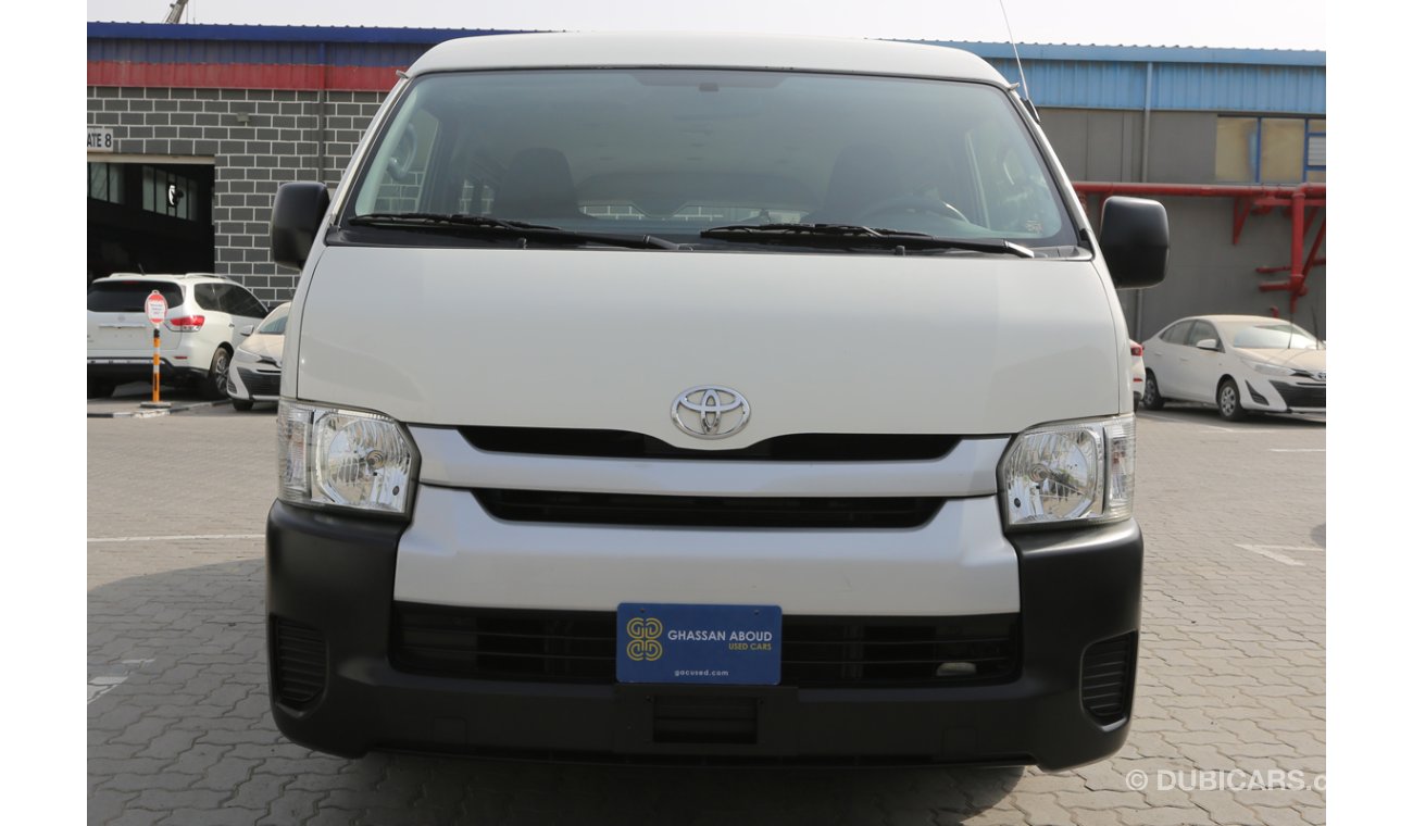 Toyota Hiace 15 Seater, Midroof, 2.5cc in good condition(46361)