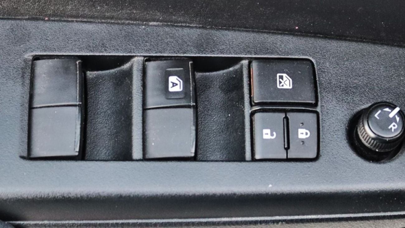 Toyota Yaris 2019 Toyota Yaris SE (XP130), 5dr Hatchback, 1.3L 4cyl Petrol, Automatic, Front Wheel Drive