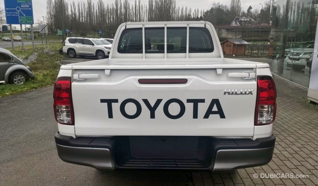 تويوتا هيلوكس TOYOTA HILUX 2.4L MT 2022