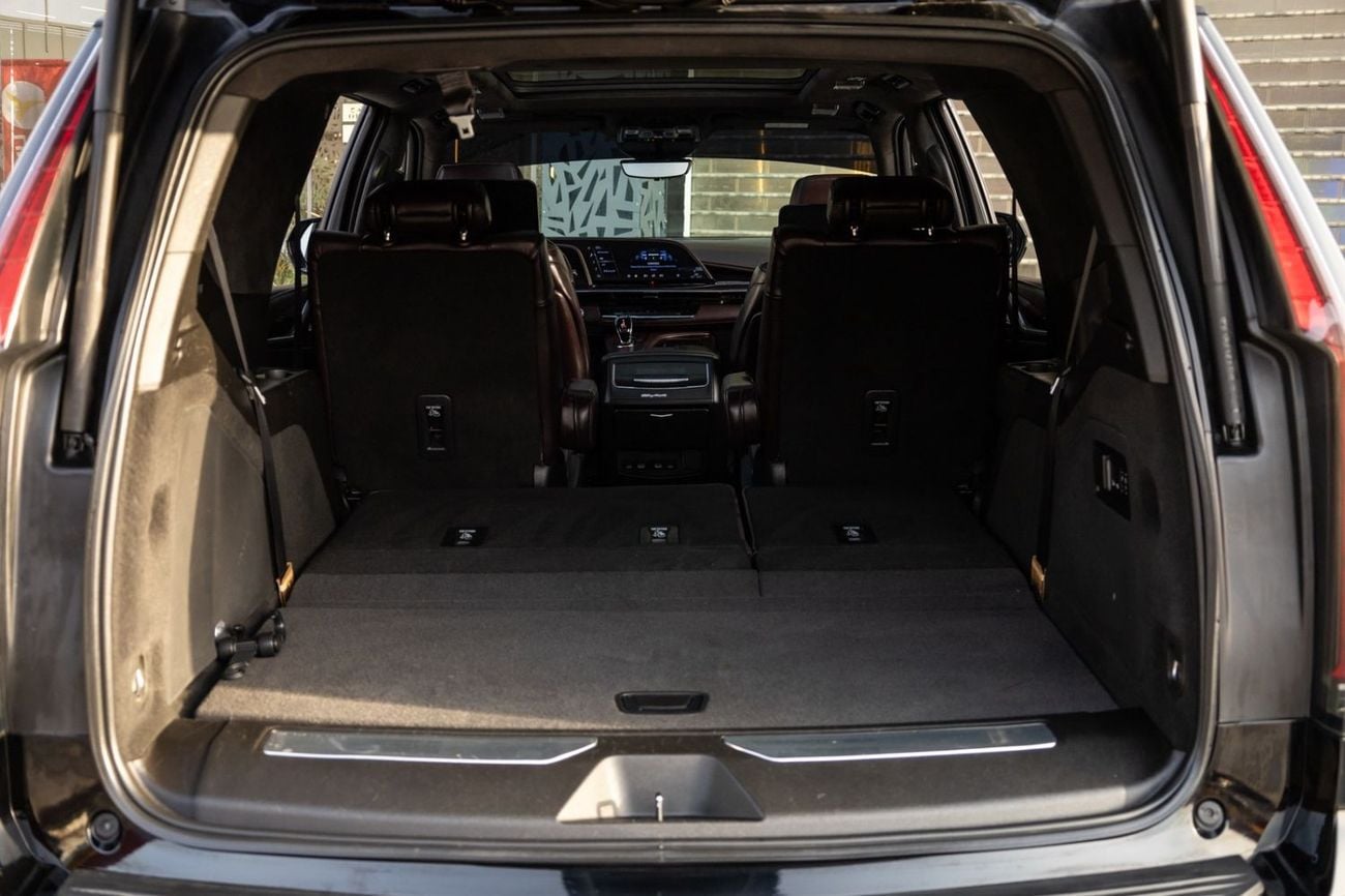 Cadillac Escalade SPORT PLATINUM Cadillac Escalade Sport Platinum 2022 GCC | Agency Warranty | Service Contract