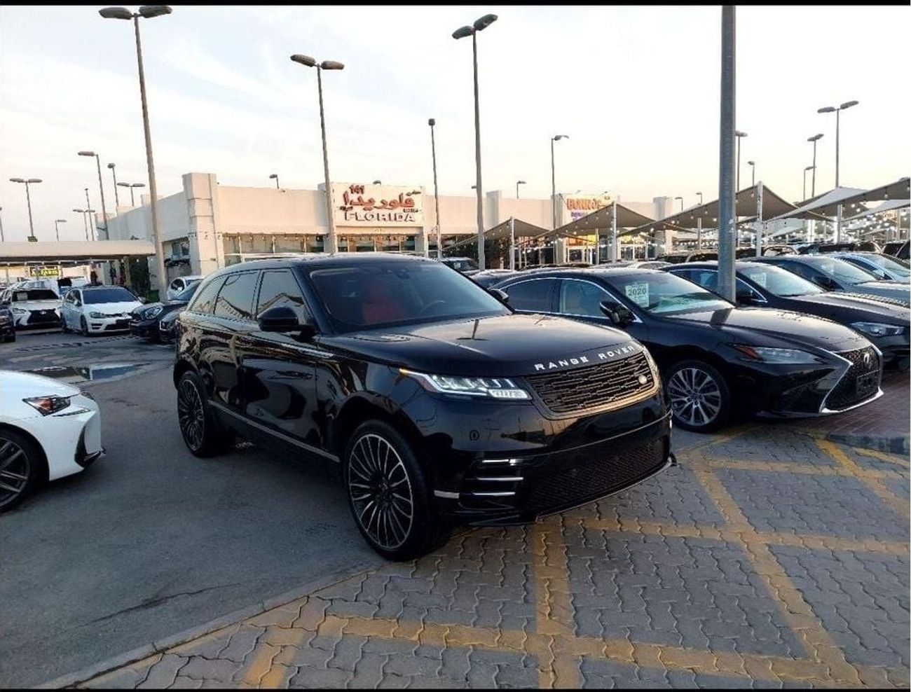 Land Rover Range Rover Velar P250 R-Dynamic SE 2.0L