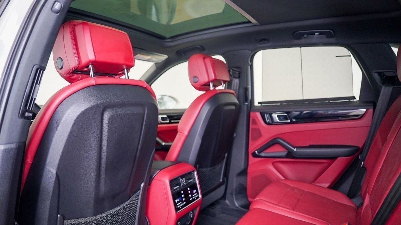 Porsche Cayenne UAE's Very Best Example | 2 Years Free Servicing | AED 4,217 Per Month