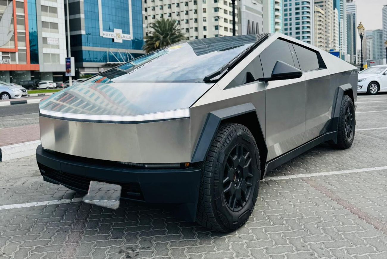 Tesla Cybertruck Cyberbeast