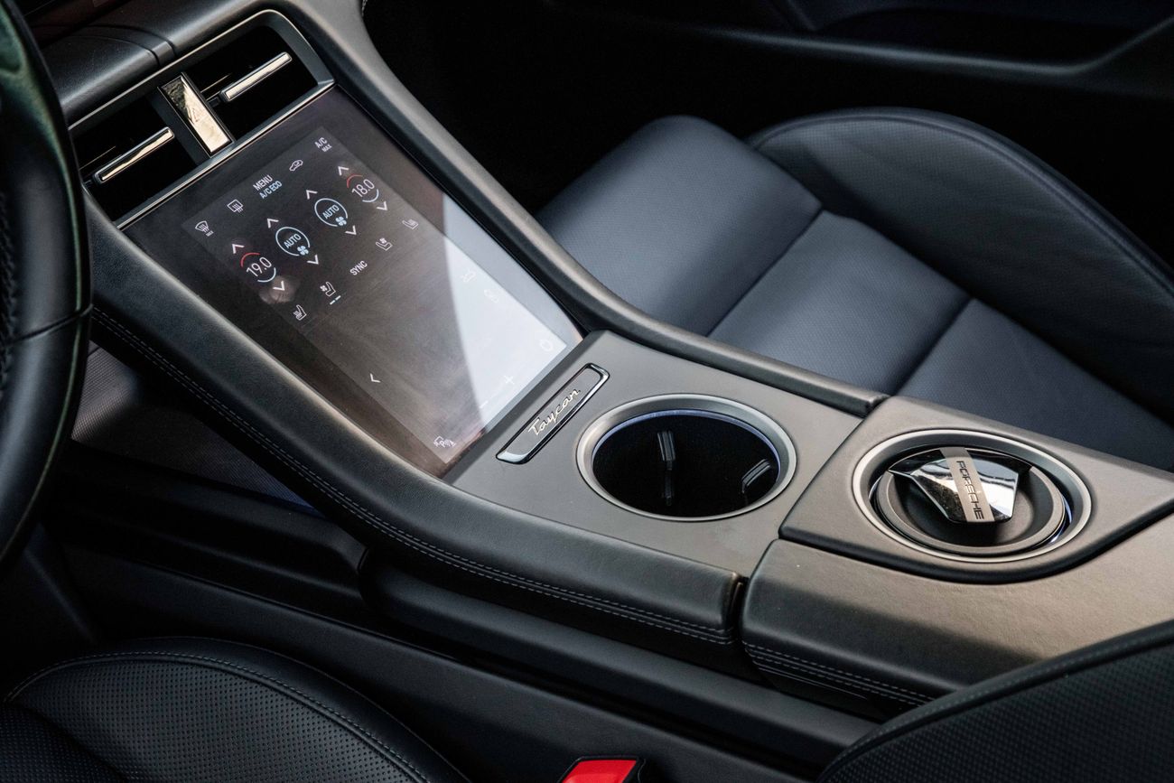 بورش تايكان 5,092 P.M | 0% Downpayment | TAYCAN 4S | PRISTINE CONDITON!