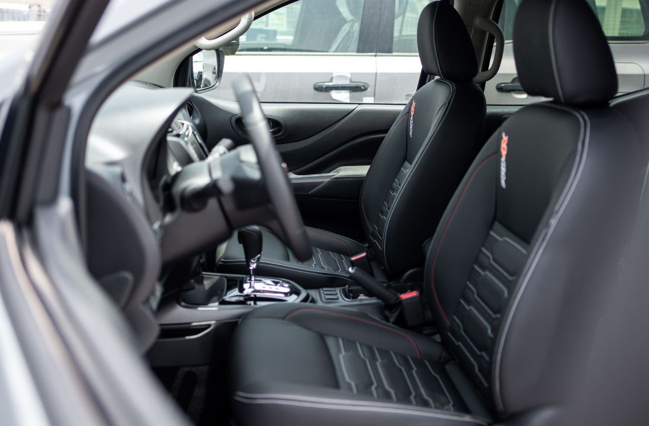 نيسان نافارا 2025 Nissan Navara Pro-4X 2.5L AT Diesel (Gray)