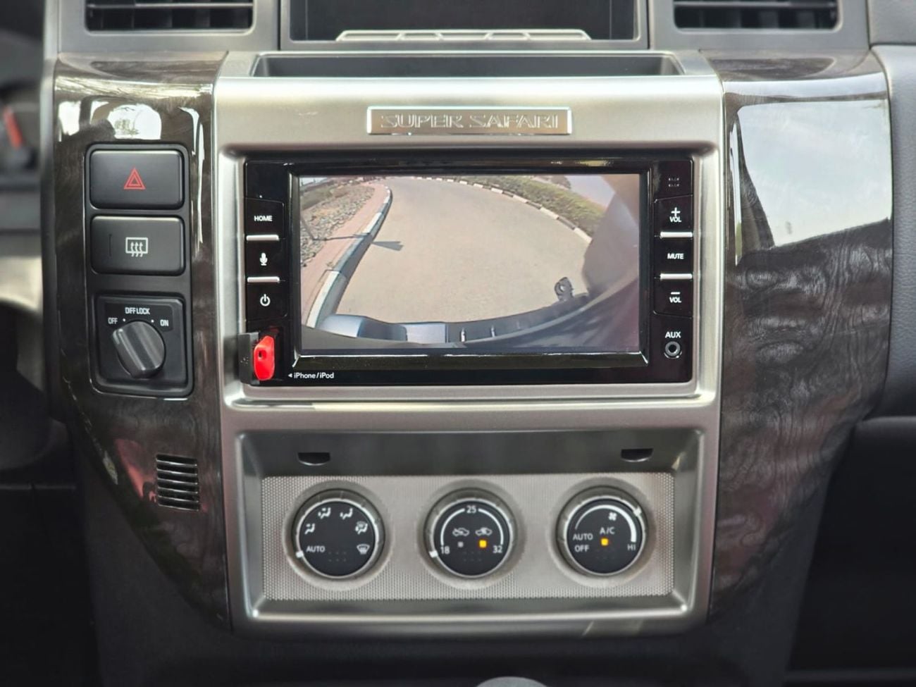 Nissan Patrol Super Safari SUPER SAFARI 2023 GCC SINGLE OWNER IN MINT CONDITION