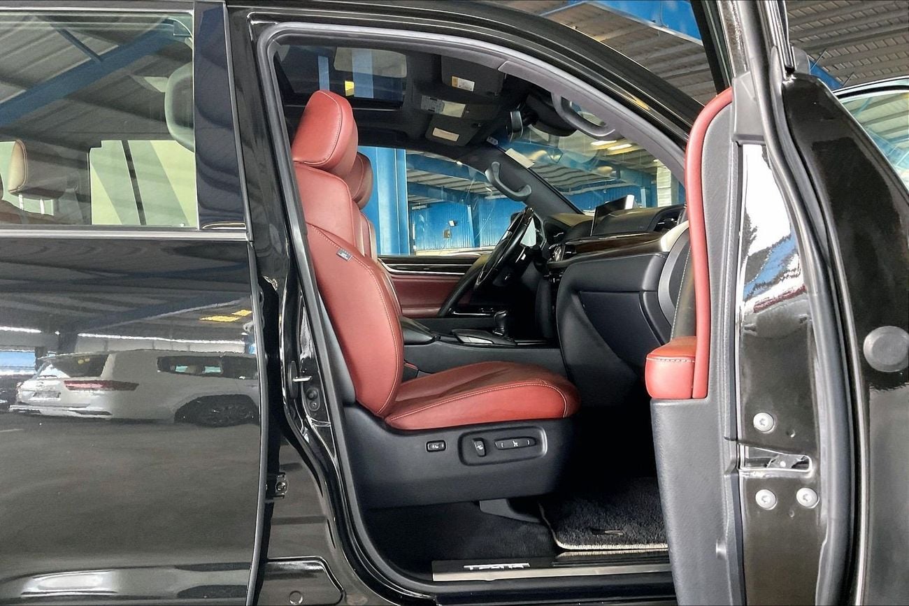 لكزس LX 570 Platinum | upto AED 20,000 Ramadan Discount | شامل الضمان | 0 ﺪﻔﻋﺓ ﺃﻮﻟﻯ