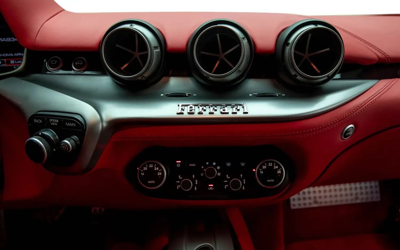 Ferrari F12 Berlinetta Std 6.3L - GCC Spec