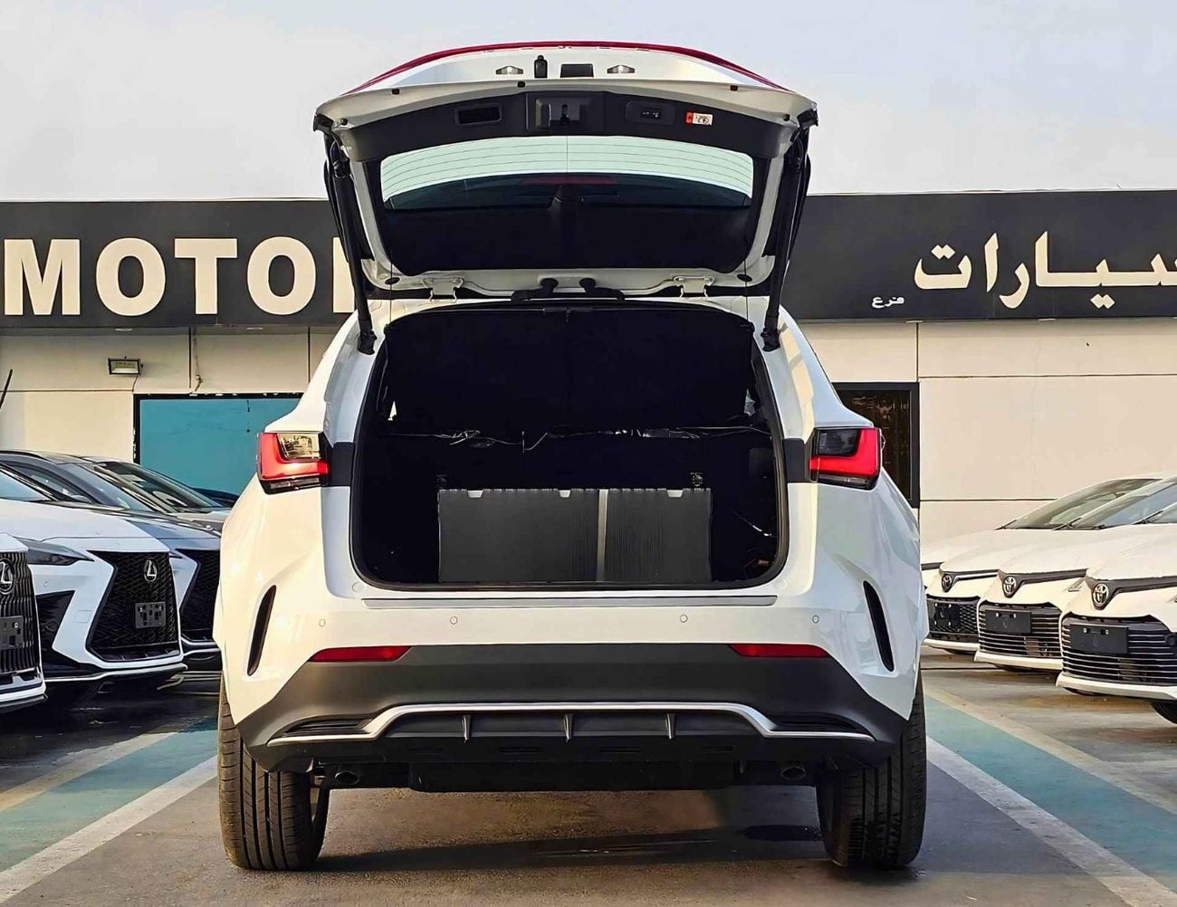 لكزس NX350 F SPORT TURBO CHARGED / PANORAMIC ROOF/ 275 HP ENGINE / 2.4L PETROL AWD (CODE#NXP3F)