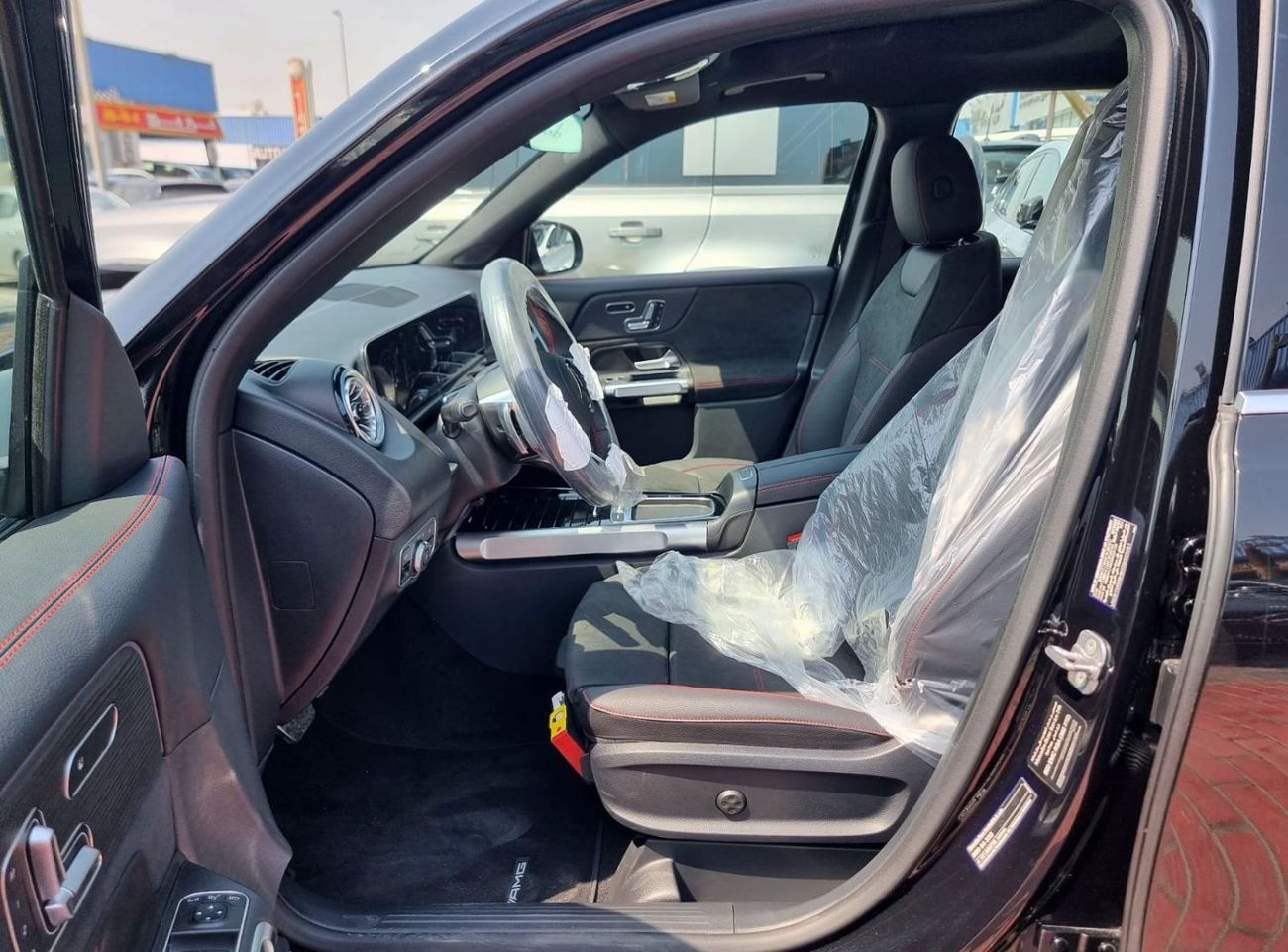 Mercedes-Benz GLB 200 AMG SUV 7 Seater Under Warranty 2025 GCC