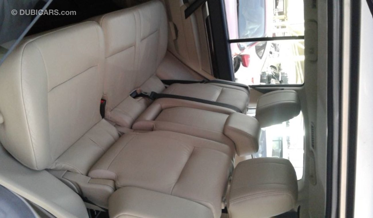 Mitsubishi Pajero MITSUPISH PAJERO 2013 BRON KHALIGE NO PIANT NO ACCIDENT KHALIGE Full option