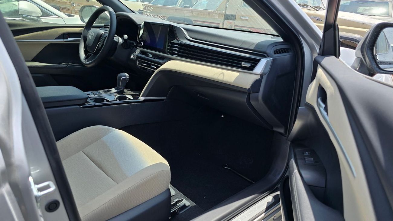 تويوتا كامري 2026 Toyota Camry LE 2.5L AT Hybrid (Silver)
