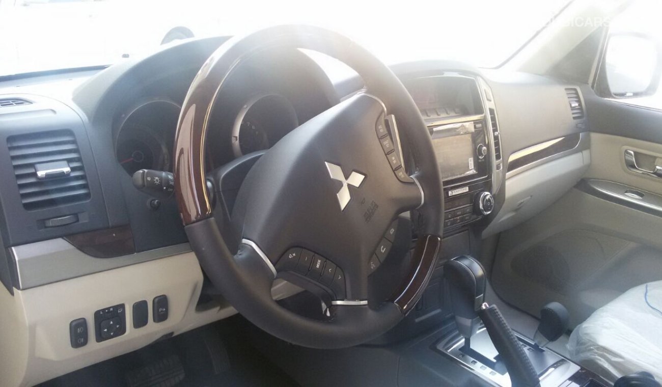 Mitsubishi Pajero 3.5L GLS for Export Sale