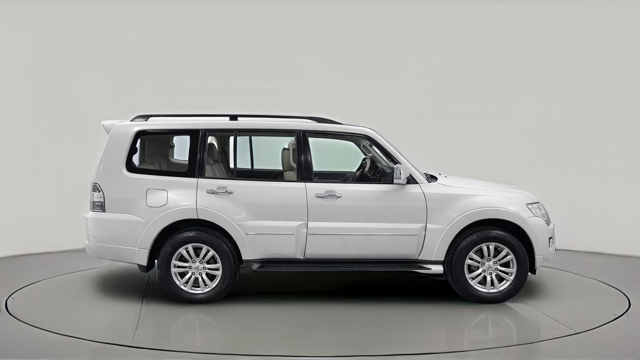 ميتسوبيشي باجيرو GLS HIGHLINE كارس24 هي سوق ضخم للسيارات المستعملة موثوق ومضمون ٪كارس24 هي سوق ضخم للسيارات المستعملة موثوق ومضمون