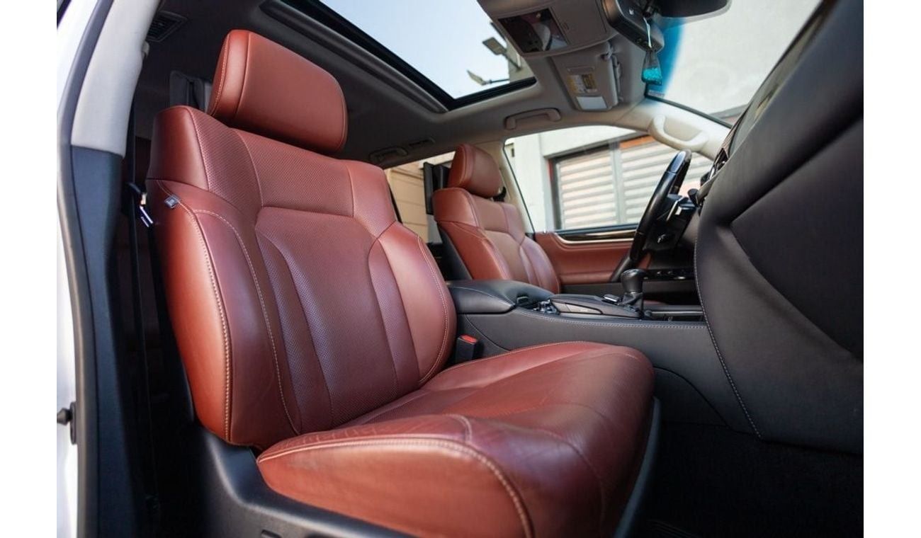 لكزس LX 570 Platinum 5.7L Lexus LX570 Platinum 2018 Canadian Spec under Warranty with Flexible Down-Payment.