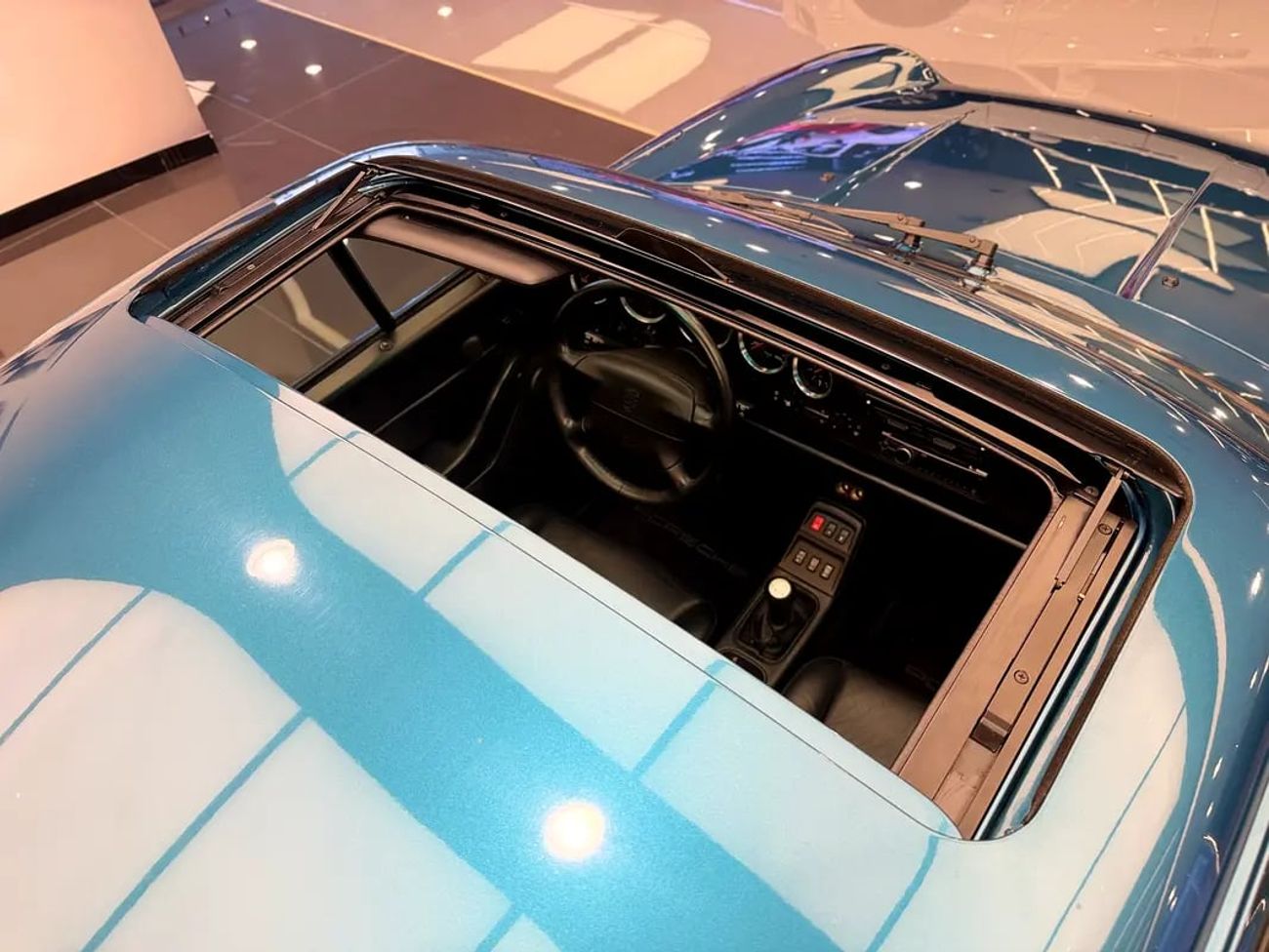 Porsche 911 Carrera 4S 3.8L Convertible MANUAL 993 CARRERA 4S TURBO BODY