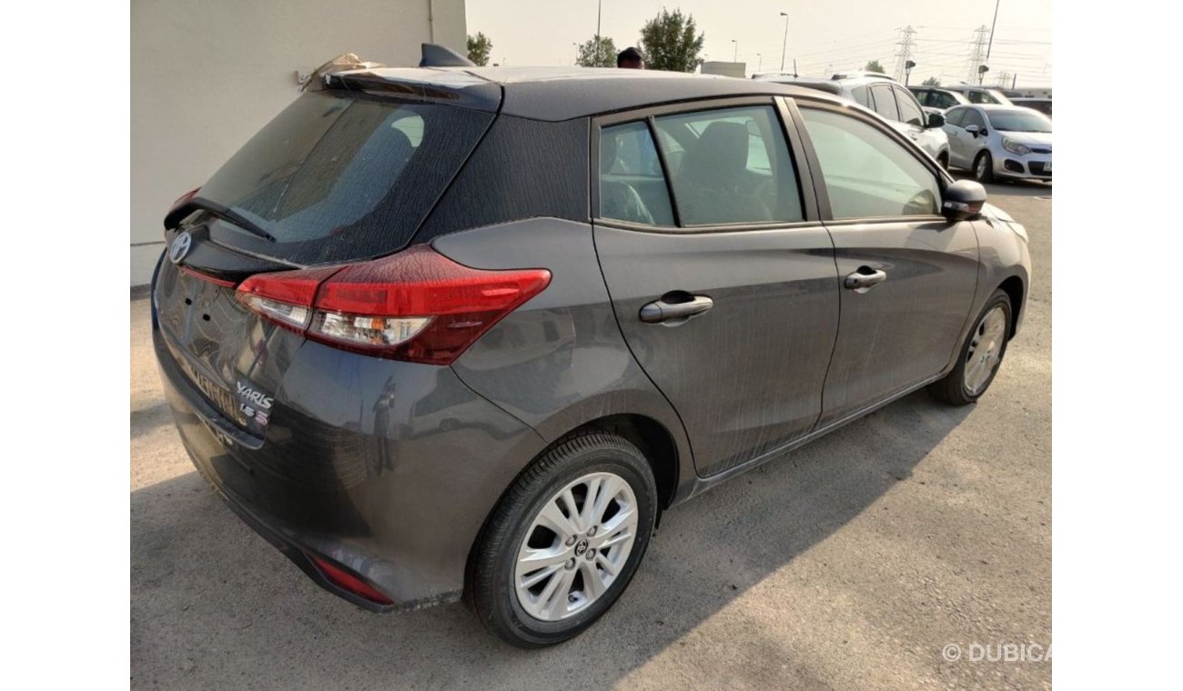 تويوتا يارس ToyotalYarus/2019/Petrol/ Fabrics seats