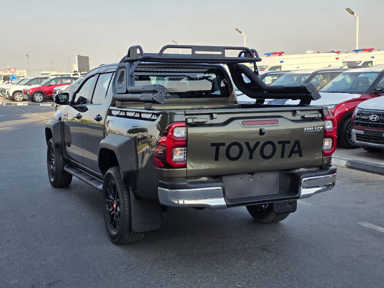 Toyota Hilux DIESEL 2.8 LITER ,GR 2024 SHAPE ,RHD ,AUTO TRANSMISSION