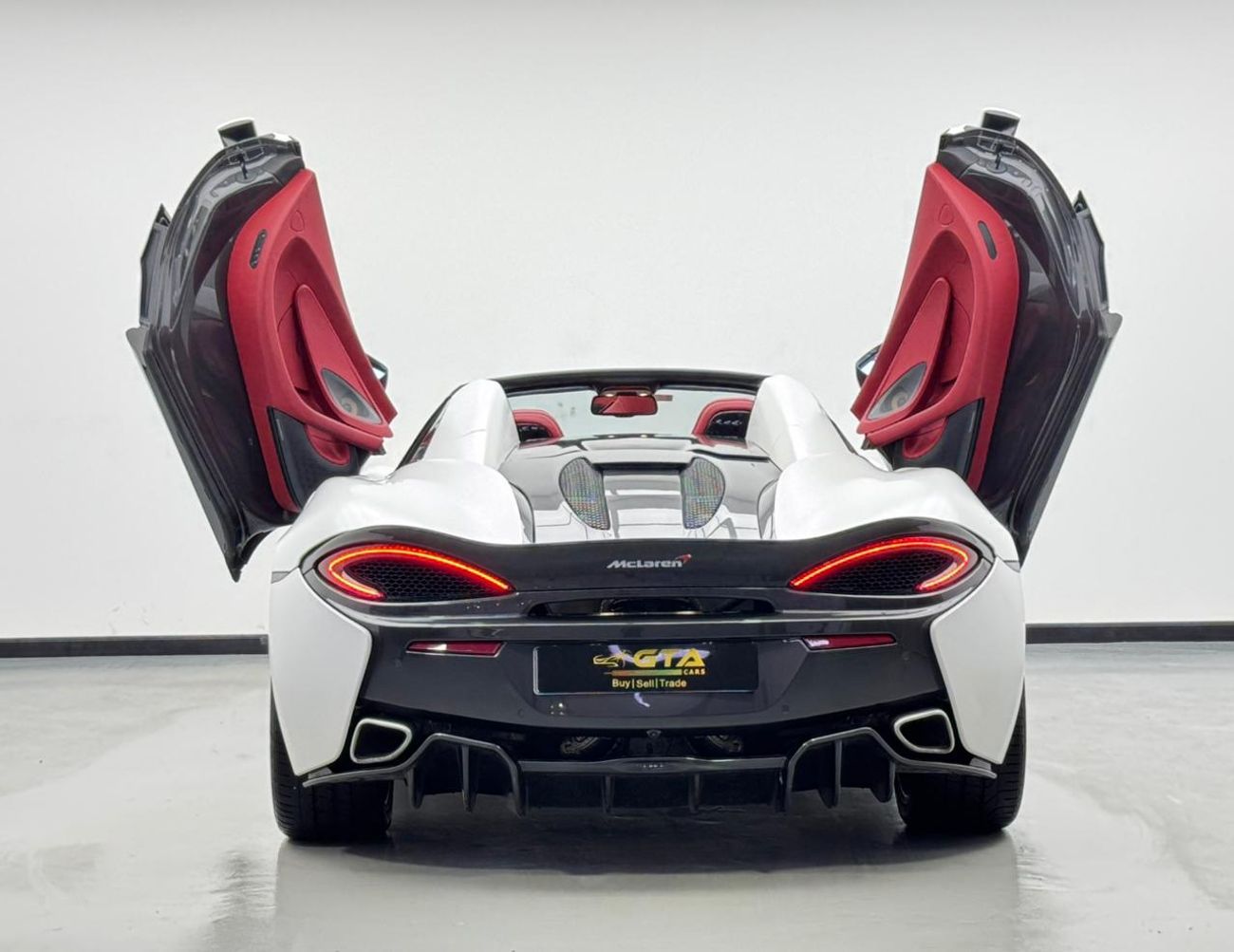 مكلارين 570S 2018 McLaren 570s Spider, Full McLaren Service History, Excellent Condition, GCC