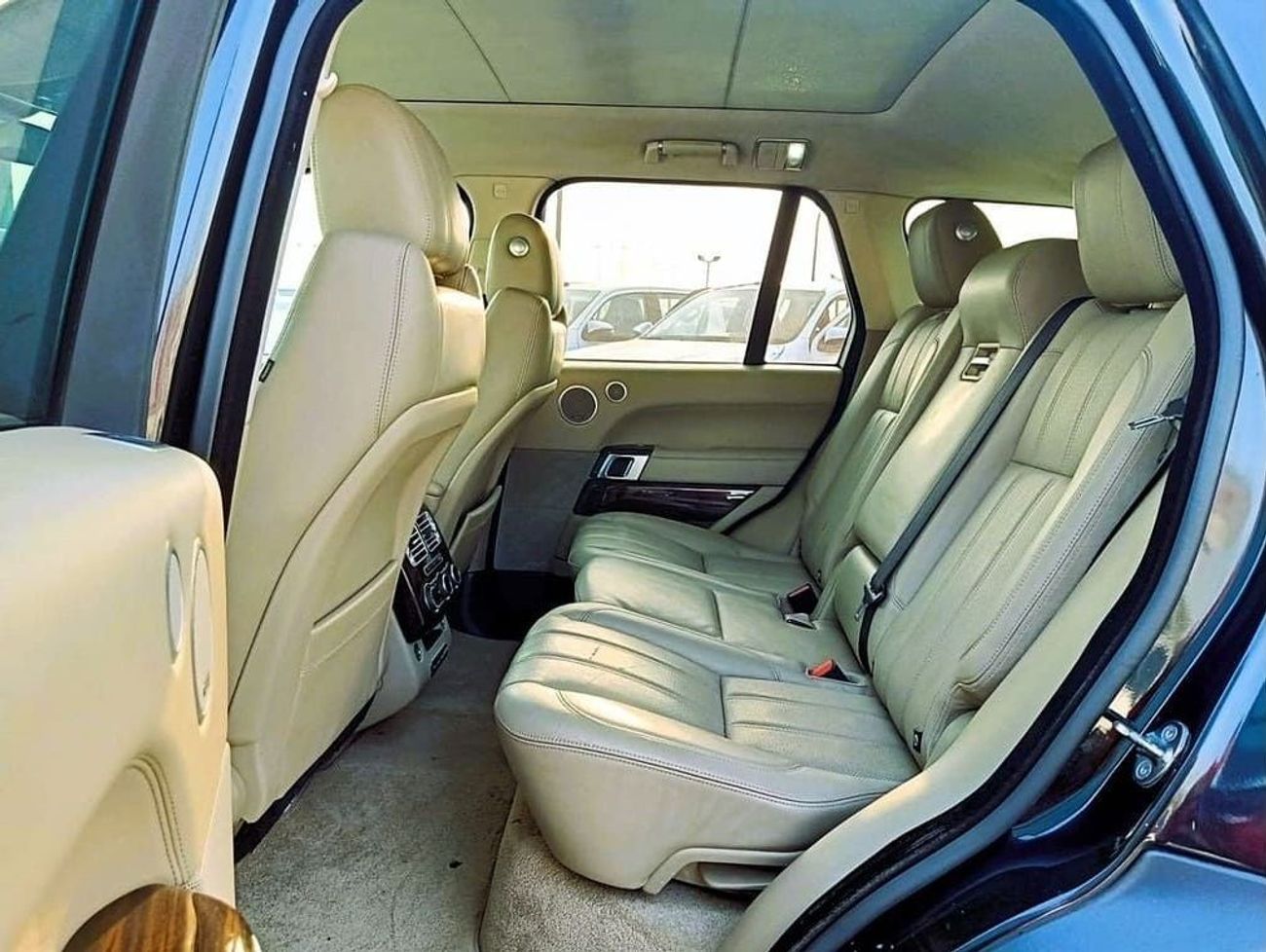 Land Rover Range Rover Autobiography 5.0 L A/T 2015 MODEL BLACK COLOR USED AS SEEN