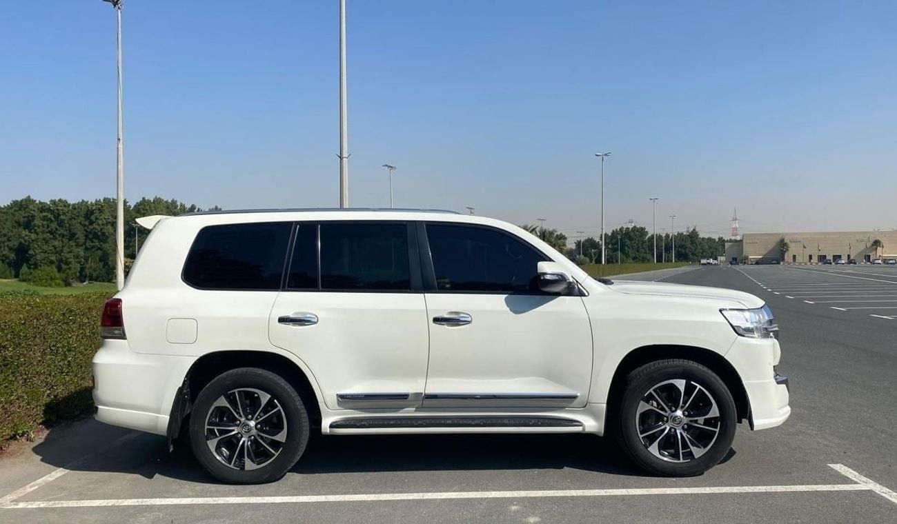 Toyota Land Cruiser EXR 5.7L 4WD VXR+ 4.6L