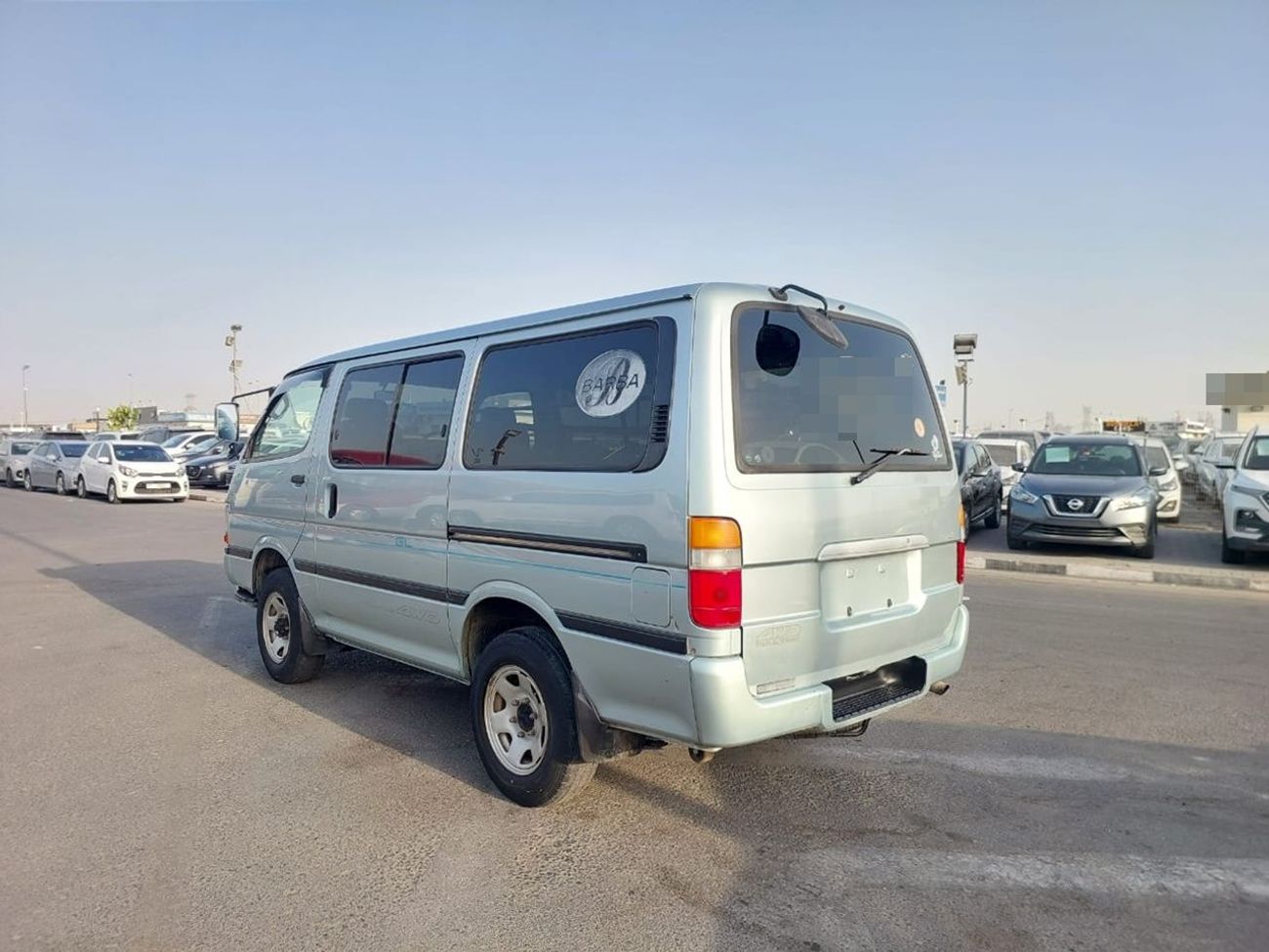 Toyota Hiace TOYOTA HIACE VAN RHD 1999 MODEL 3.0 L DIESEL MANUAL(PM01625)