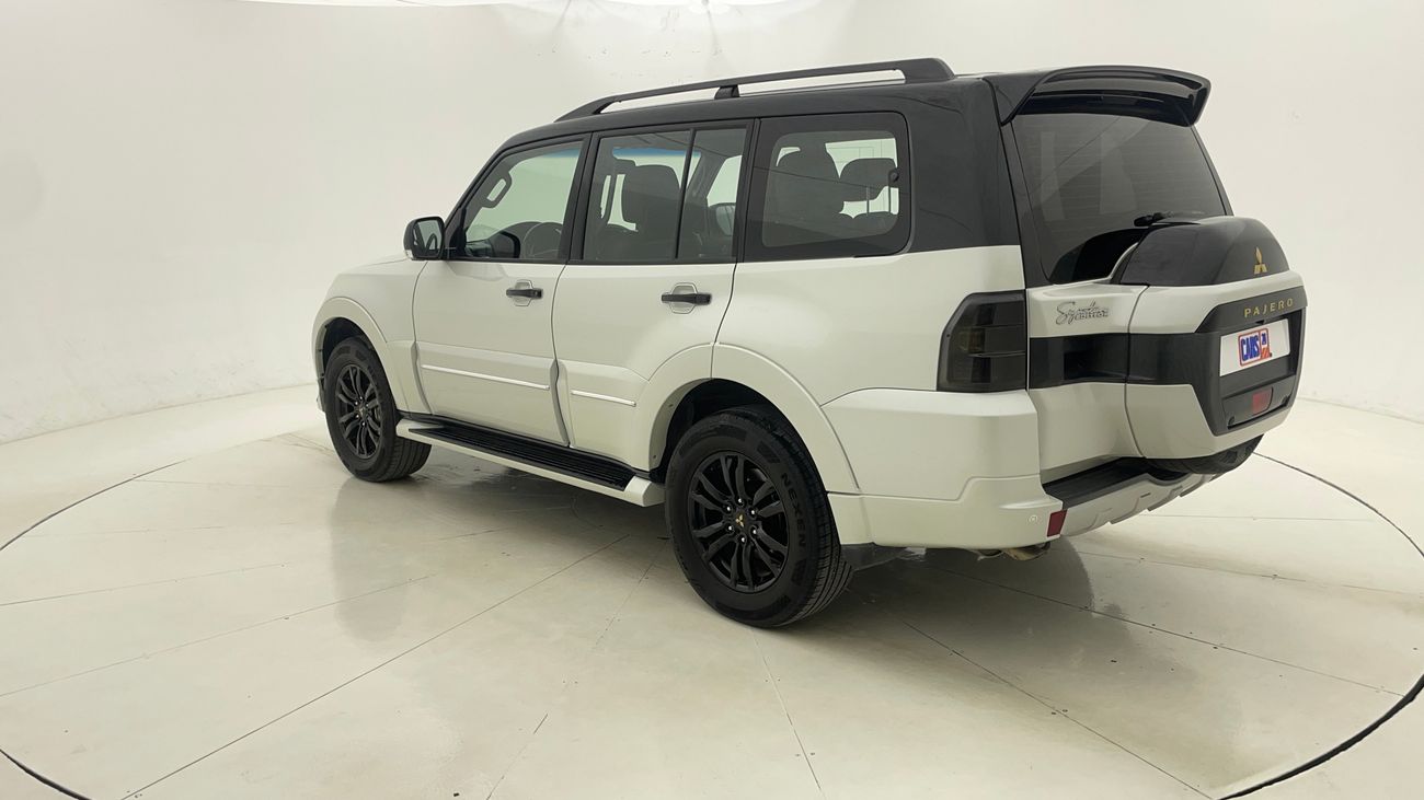 ميتسوبيشي باجيرو GLS H/L , SIGNATURE EDITION 3.8 | بدون دفعة مقدمة | اختبار القيادة في المنزل