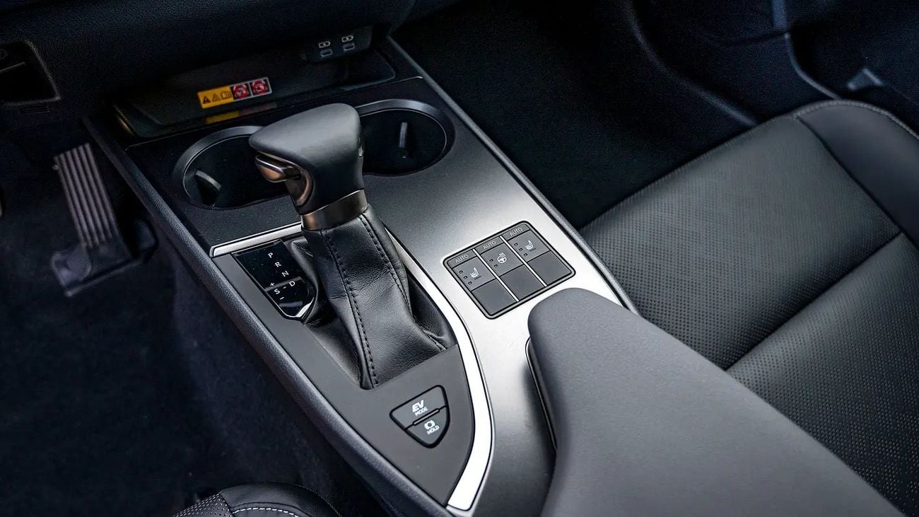 Lexus UX250h UX 250 | 2-YEAR WARRANTY + SERVICE AVAILABLE | IN-HOUSE FINANCING | 0% DOWNPAYMENT (BANK)
