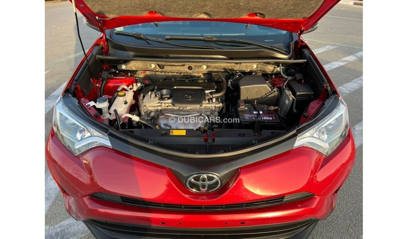Toyota RAV4 2015 Toyota Rav4 XLE 4x4 With Sunroof - 2018 Front Shape