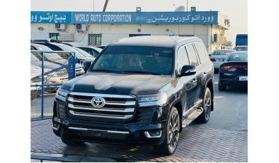 تويوتا لاند كروزر Toyota Landcruiser LHD Petrol engine model 2011 facelift 2022 car very clean and good condition