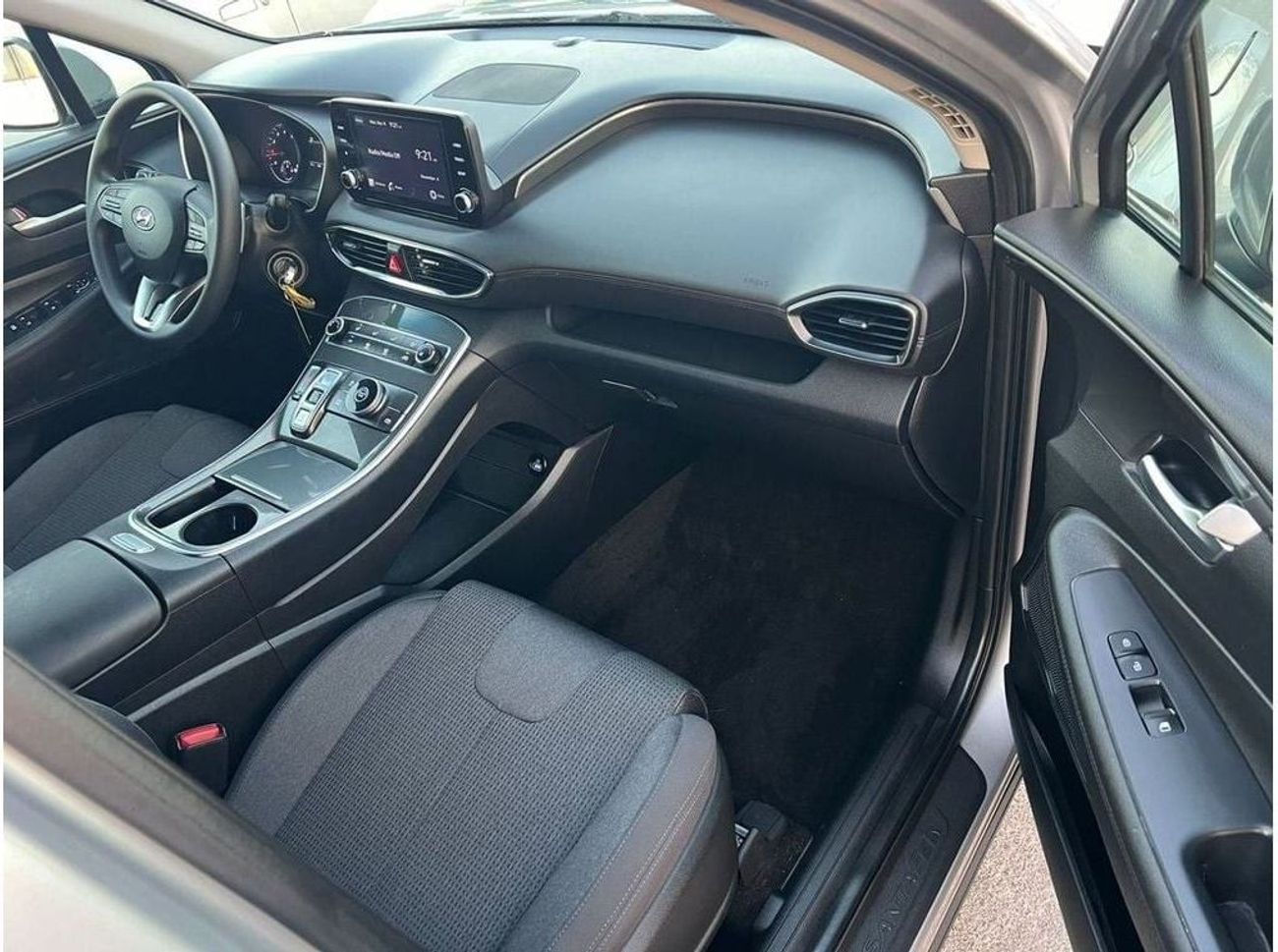 Hyundai Santa Fe 2022 Hyundai Santa Fe, SE - 2.5L  4 Cyl - Lane assist - Android Apple Play - Well Maintained Car wit