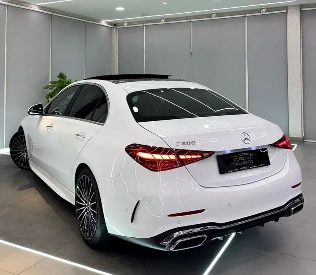 Mercedes-Benz C 200 Premium 2.0L