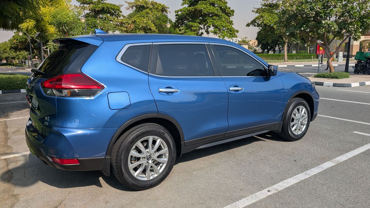 نيسان إكس تريل