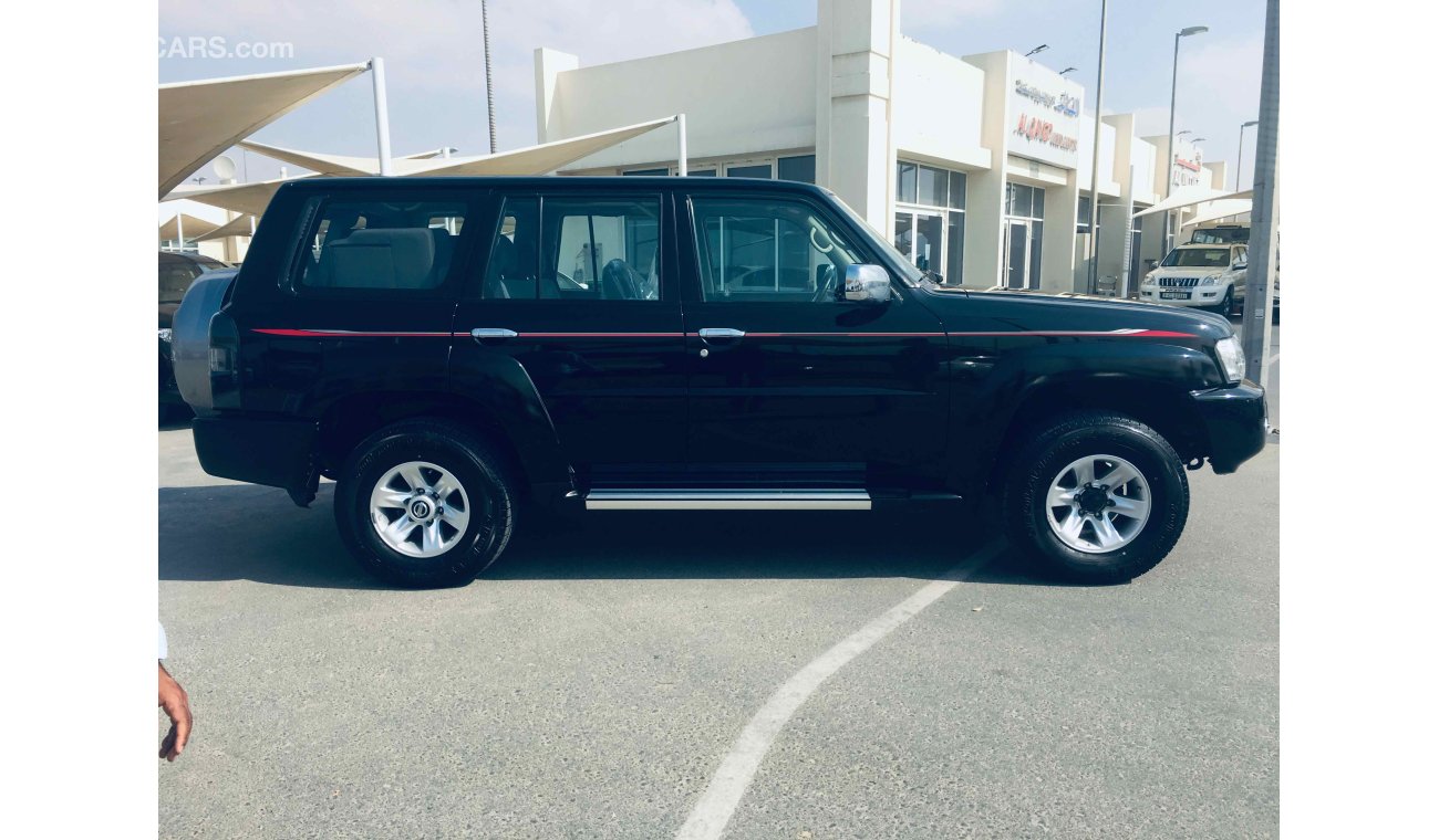 Nissan Patrol Super Safari فل ابشن صبغة وكاله تشييكات وكاله داخل الضمان