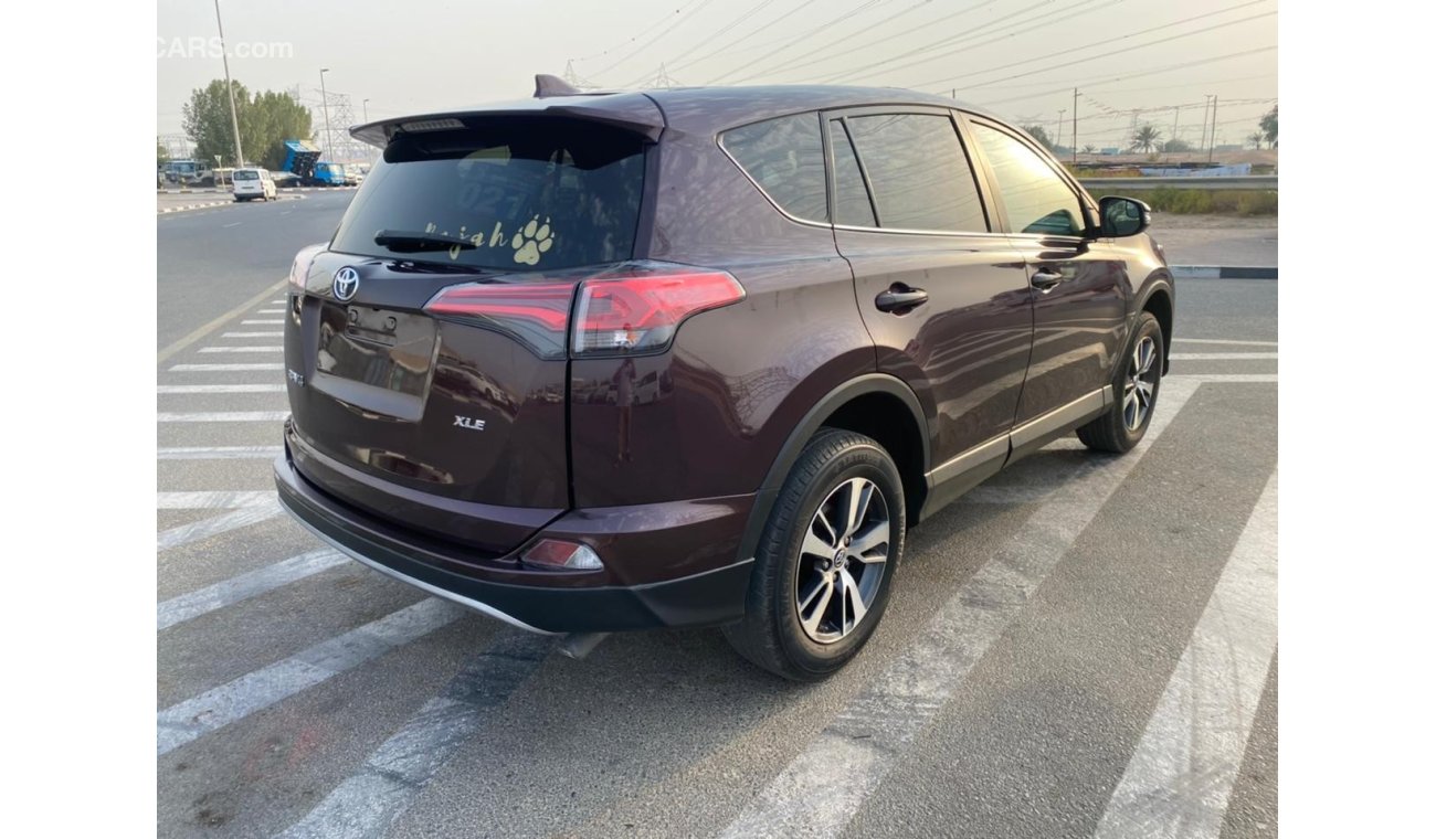 Toyota RAV4 2018 TOYOTA RAV4 XLE / FULL OPTION