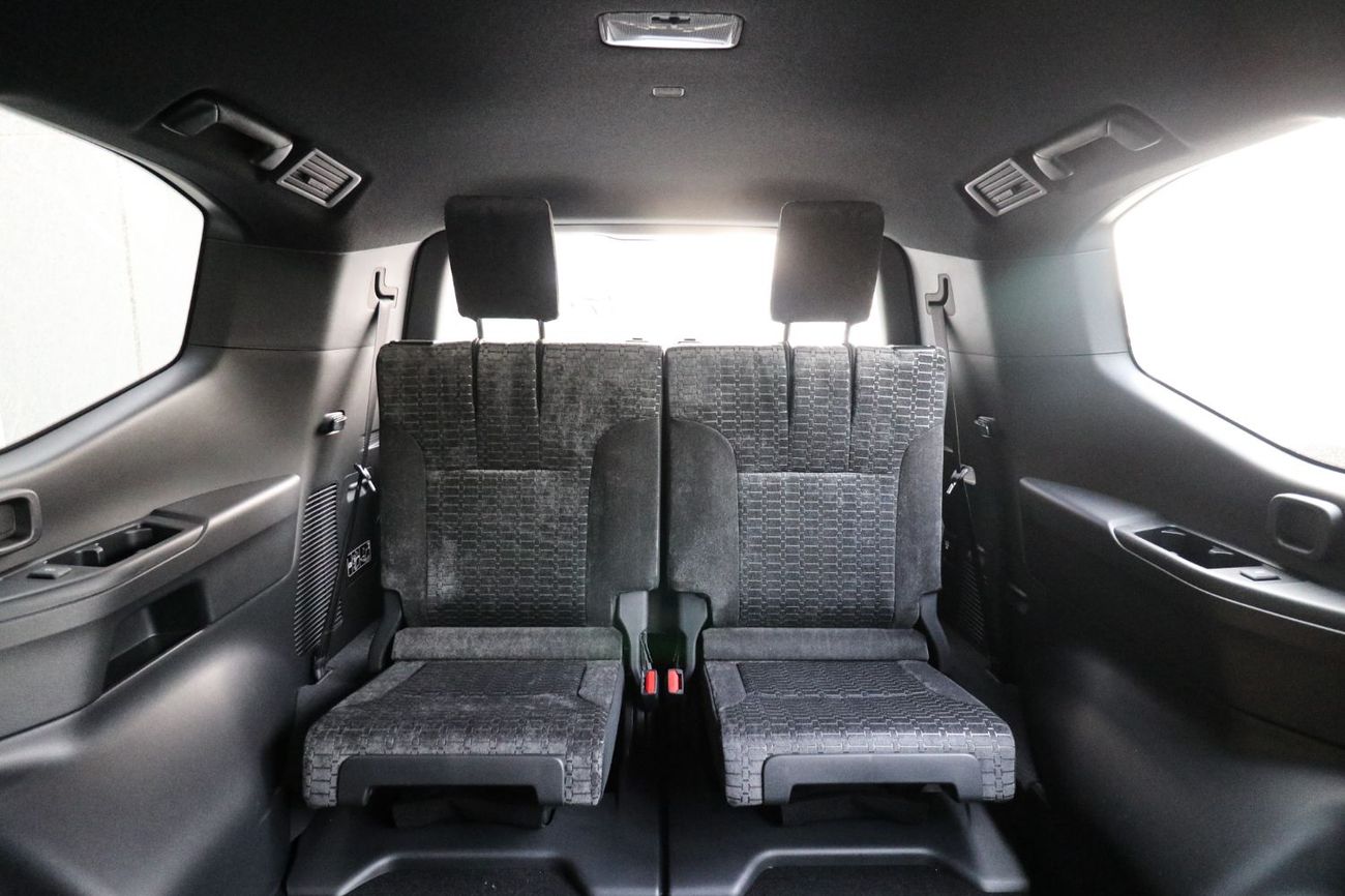 Toyota Land Cruiser GXR 4.0L Toyota Land Cruiser GXR 2025 | 4L | BASIC | Ramadan Offers.