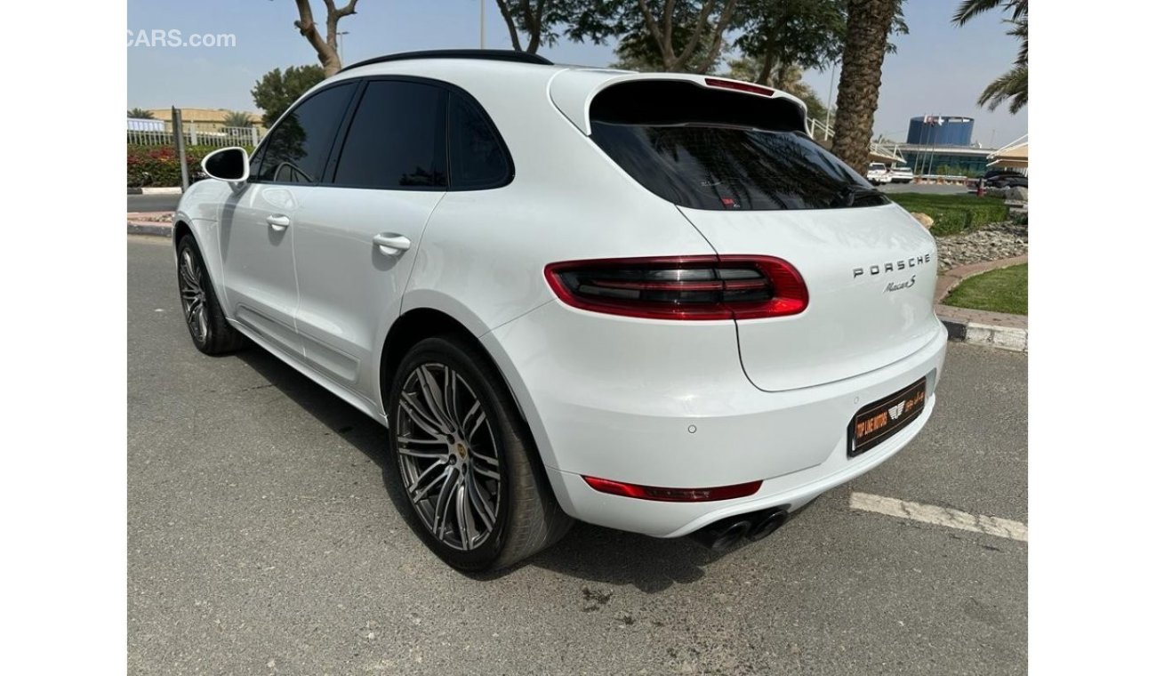 Porsche Macan S