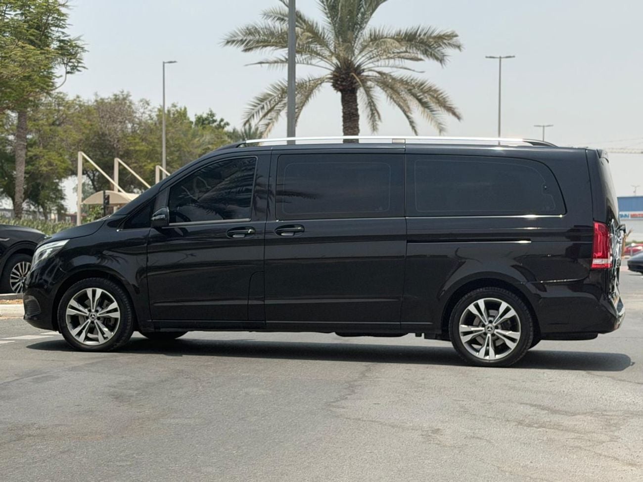 مرسيدس بنز V 250 AVANTGARDE LWB