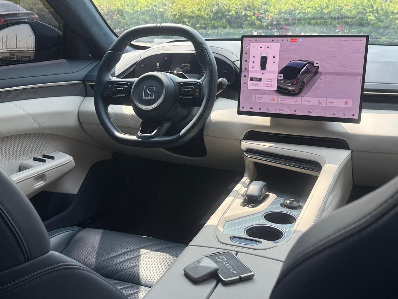 Zeekr 001 NEW ARRIVAL ZEEKR 001 2024 TOP OF RANGE UNDER WARRANTY