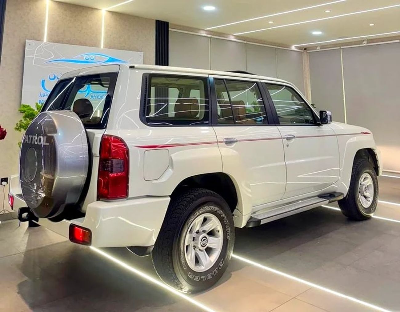 Nissan Patrol Safari Super Safari 4.8L M/T PATROL SUPER SAFARI || GCC ||DEPENDABLE | GREAT FAMILIES | EXCELLENT PERFORMAN