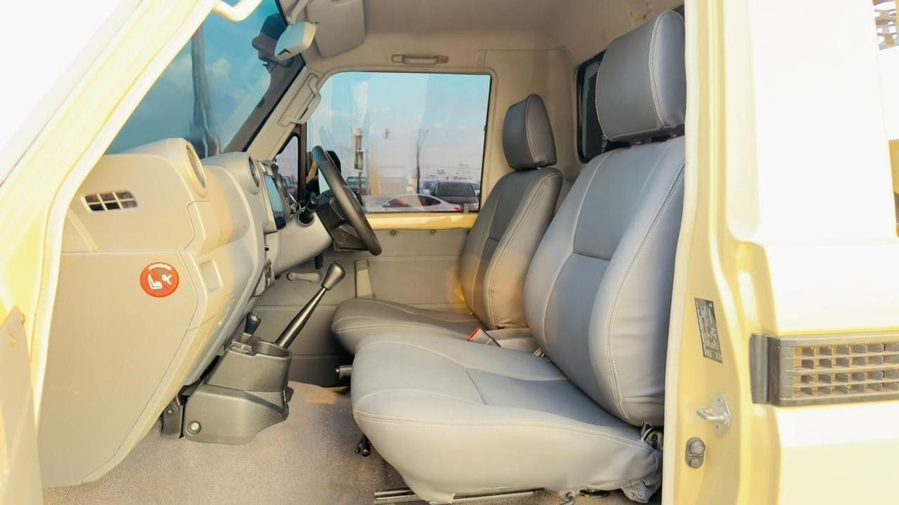 تويوتا لاند كروزر بيك آب -