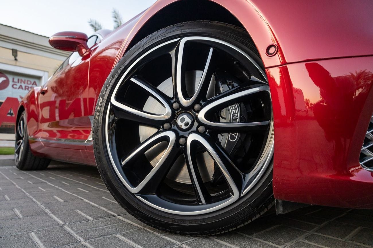 Bentley Continental GT 6.0L W12 (626 HP)